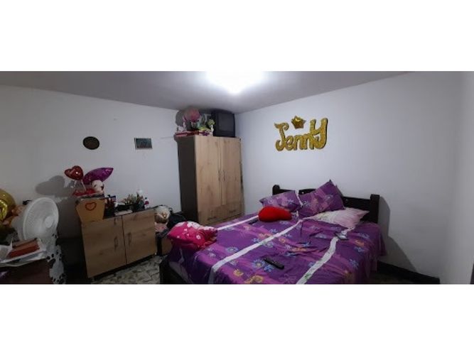 Casa de 8 alcobas en venta en El Poblado Ii, Cali, 180 m² · foto 19 de 20