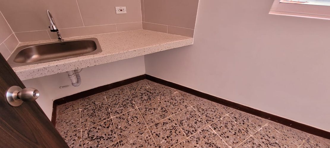 Casa en arriendo en Alamos, Pereira, 726 m² · foto 10 de 13