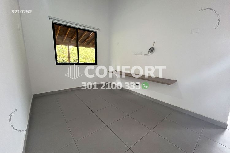 Casa de 4 alcobas en arriendo en San Rafael, Envigado, 330 m² · foto 9 de 24
