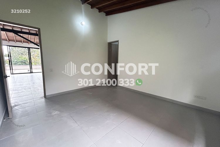 Casa de 4 alcobas en arriendo en San Rafael, Envigado, 330 m² · foto 19 de 24