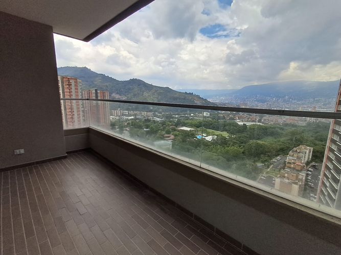Apartamento en venta en Ditaires, Itagüí · foto 4 de 21