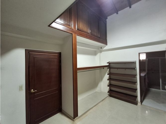 Casa de 5 alcobas en venta en Lagos Del Cacique, Bucaramanga, 650 m² · foto 6 de 24