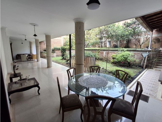 Casa de 5 alcobas en venta en Lagos Del Cacique, Bucaramanga, 650 m² · foto 15 de 24