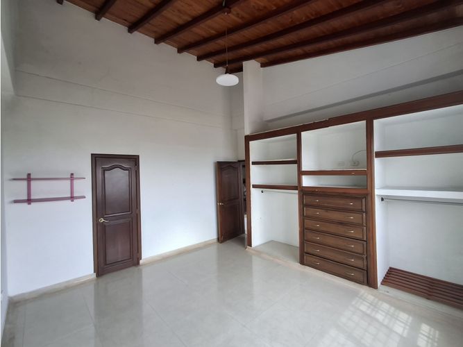 Casa de 5 alcobas en venta en Lagos Del Cacique, Bucaramanga, 650 m² · foto 22 de 24