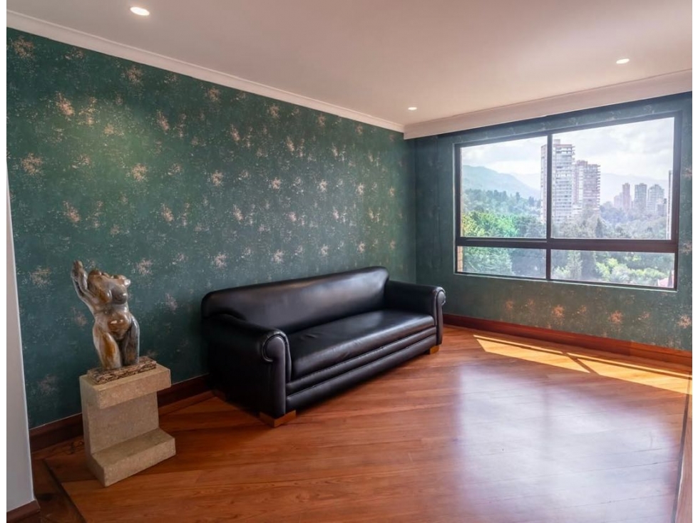 Apartamento en venta en El Poblado, Medellín · foto 10 de 24