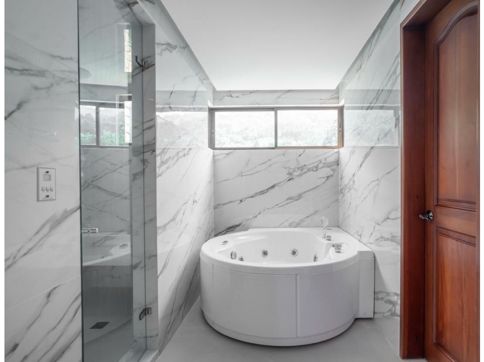 Apartamento en venta en El Poblado, Medellín · foto 14 de 24