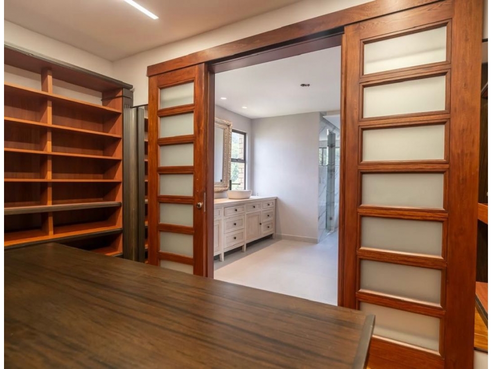 Apartamento en venta en El Poblado, Medellín · foto 17 de 24