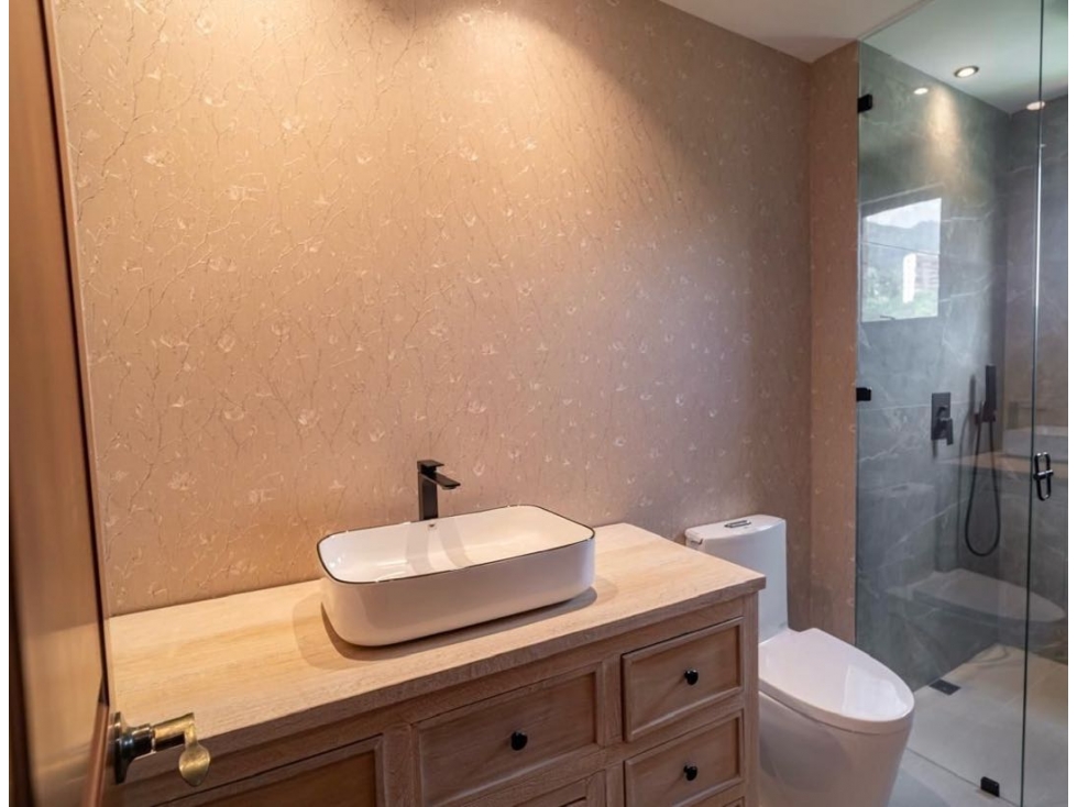 Apartamento en venta en El Poblado, Medellín · foto 21 de 24