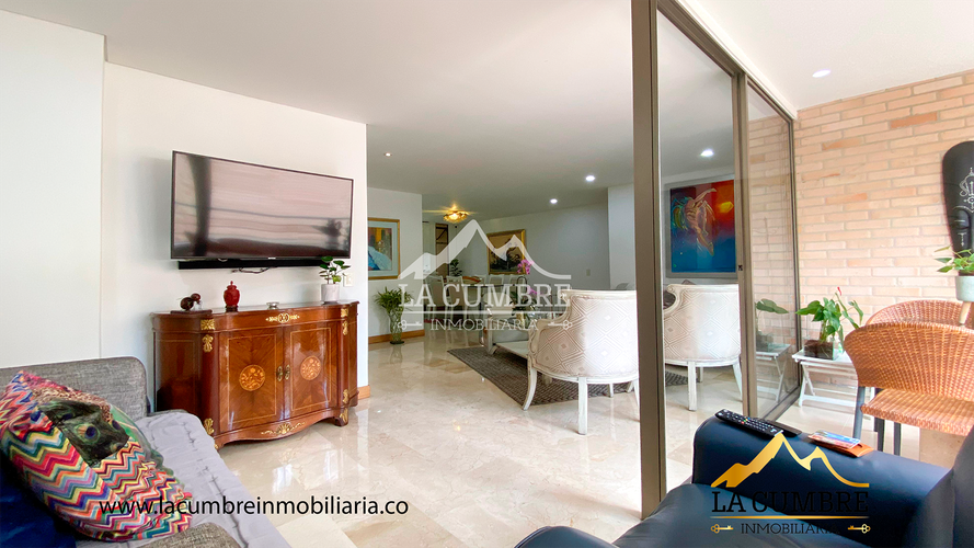 Apartamento de 3 alcobas en arriendo en Los Parra, Medellín, 135 m² · foto 3 de 12