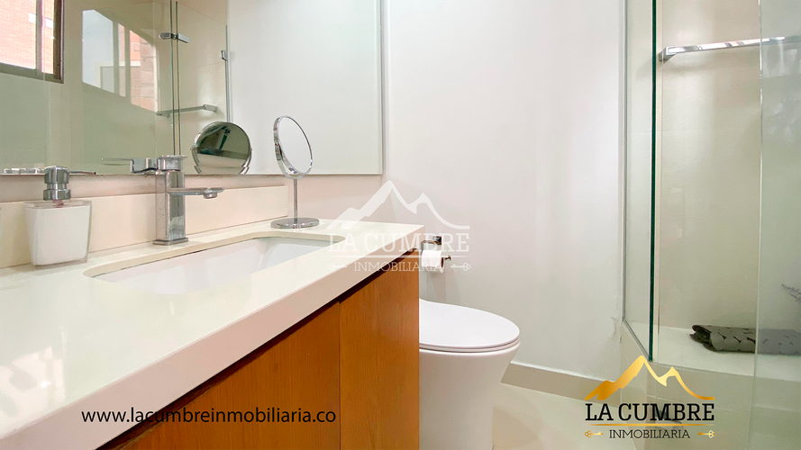 Apartamento de 3 alcobas en arriendo en Los Parra, Medellín, 135 m² · foto 12 de 12