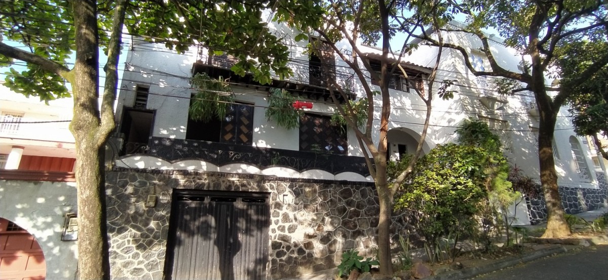 Casa en venta en Prado, Medellín 2