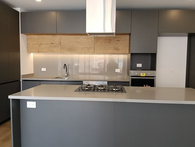 Apartamento de 3 alcobas en venta en Chicó Navarra, Bogotá, 150 m² · foto 4 de 19