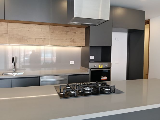 Apartamento de 3 alcobas en venta en Chicó Navarra, Bogotá, 150 m² · foto 7 de 19