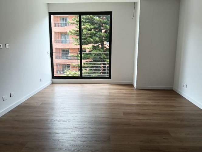 Apartamento de 3 alcobas en venta en Chicó Navarra, Bogotá, 150 m² · foto 5 de 19