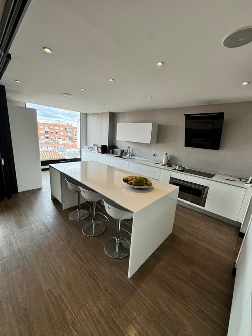 Apartamento de 3 alcobas en venta en Santa Paula, Bogotá, 317 m² · foto 3 de 19