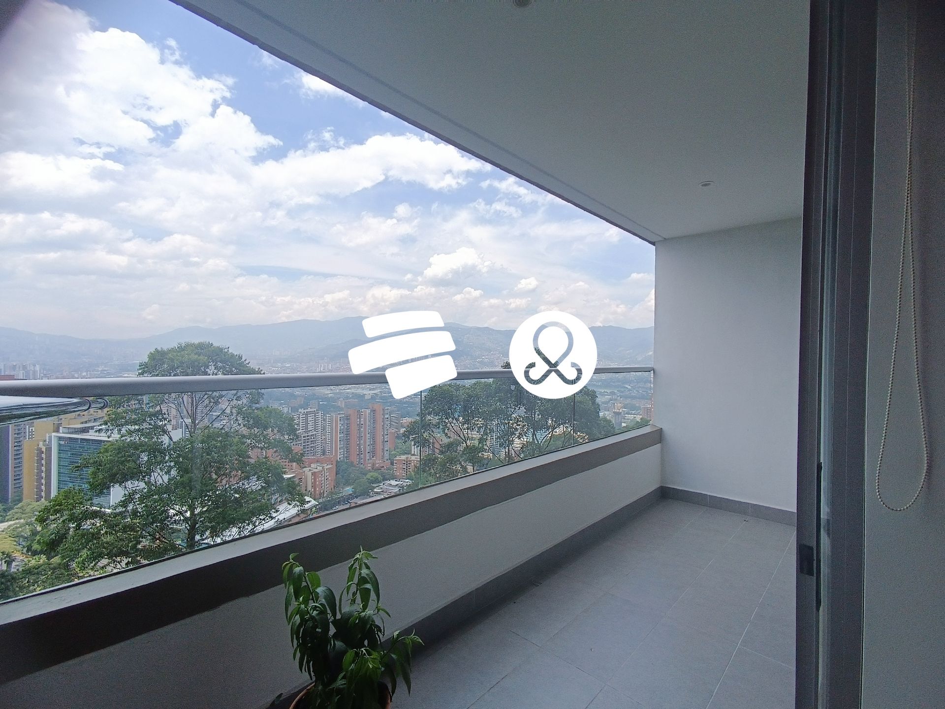 Apartamento en venta en El Poblado, Medellín · foto 12 de 21