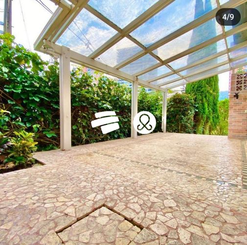 Casa de 4 alcobas en venta en El Poblado, Medellín, 270 m² · foto 6 de 10