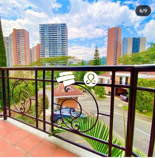 Casa de 4 alcobas en venta en El Poblado, Medellín, 270 m² · foto 7 de 10