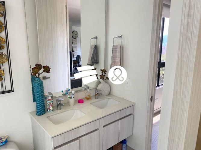 Apartamento de 2 alcobas en venta en Las Lomas, Medellín, 135 m² · foto 20 de 24