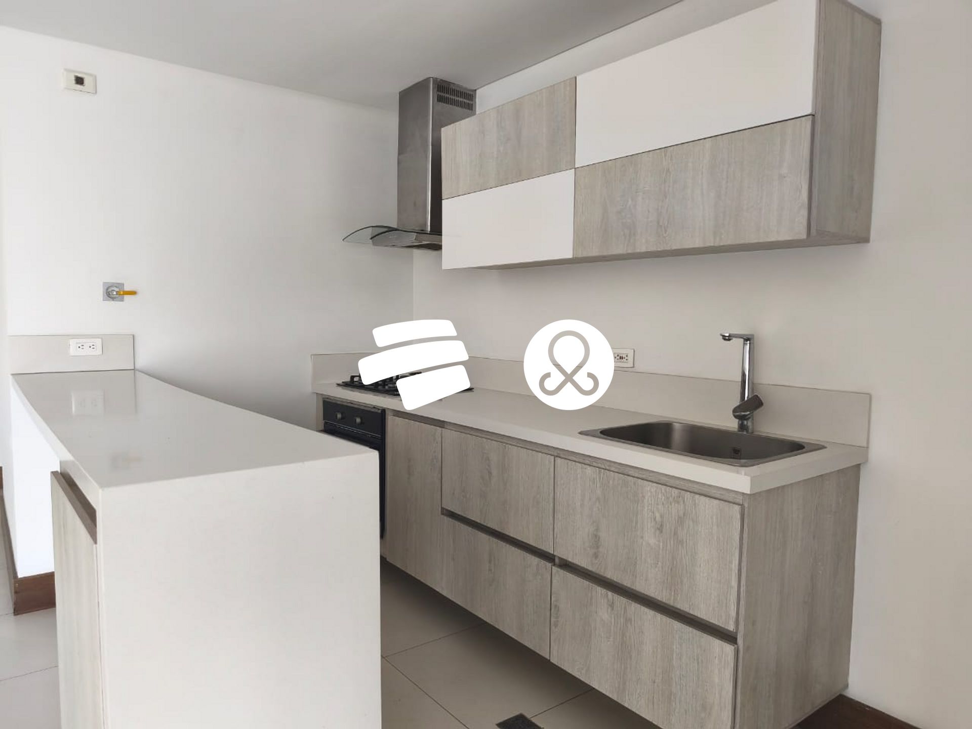 Apartamento en venta en Las Lomitas, Sabaneta · foto 2 de 24