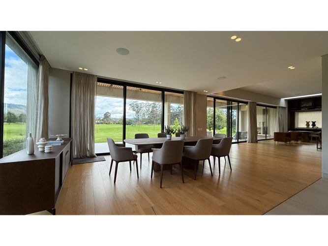 Casa de 4 alcobas en venta en Centro, La Calera, 780 m² · foto 8 de 24