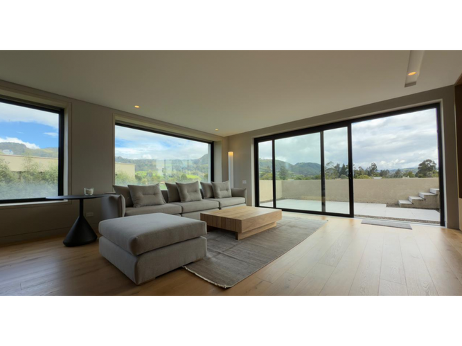 Casa de 4 alcobas en venta en Centro, La Calera, 780 m² · foto 14 de 24