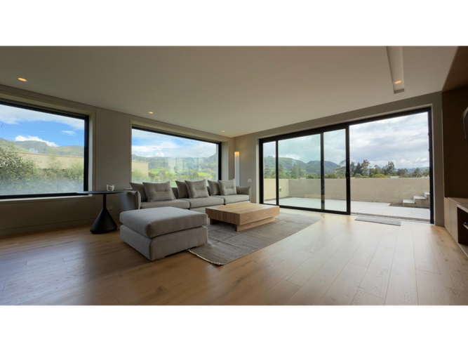 Casa de 4 alcobas en venta en Centro, La Calera, 780 m² · foto 17 de 24