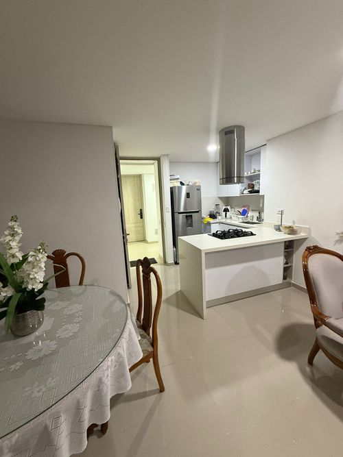 Apartamento de 3 alcobas en venta en City Center, Bucaramanga, 78 m² · foto 3 de 17