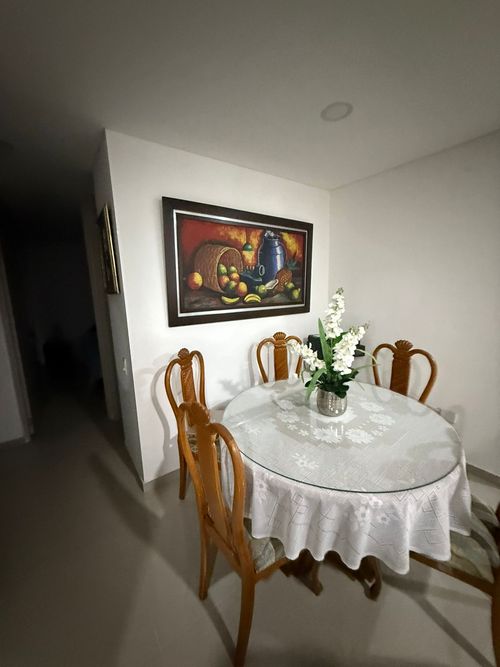 Apartamento de 3 alcobas en venta en City Center, Bucaramanga, 78 m² · foto 4 de 17