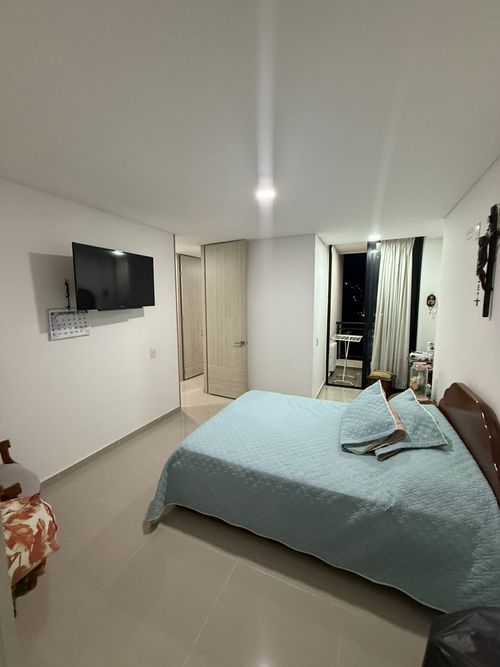 Apartamento de 3 alcobas en venta en City Center, Bucaramanga, 78 m² · foto 9 de 17