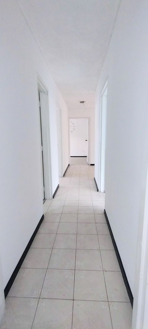 Apartamento de 5 alcobas en venta en Granada, Cali, 138 m² · foto 5 de 19