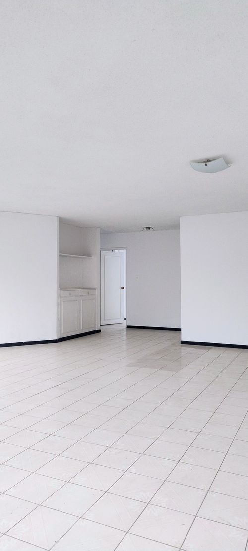 Apartamento de 5 alcobas en venta en Granada, Cali, 138 m² · foto 17 de 19