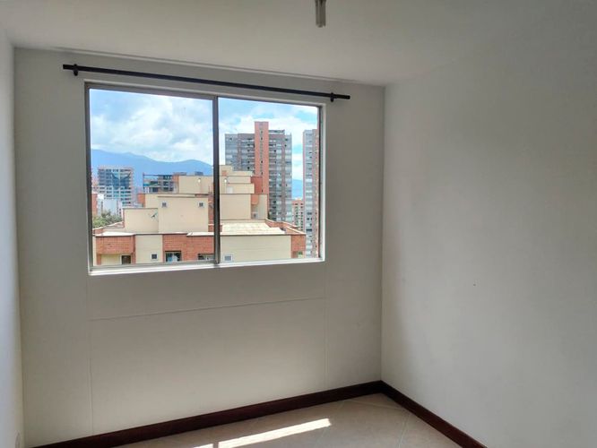 Apartamento de 2 alcobas en arriendo en El Poblado, Medellín, 74 m² · foto 13 de 17