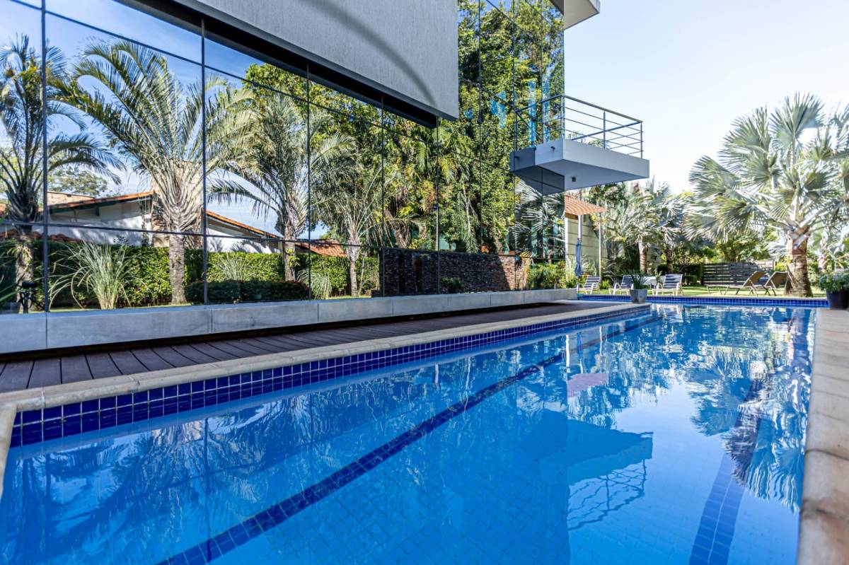 Exclusivo Alquiler: Residencia de Lujo en Condominio Cerrado Las Piedras - Luque — foto 2
