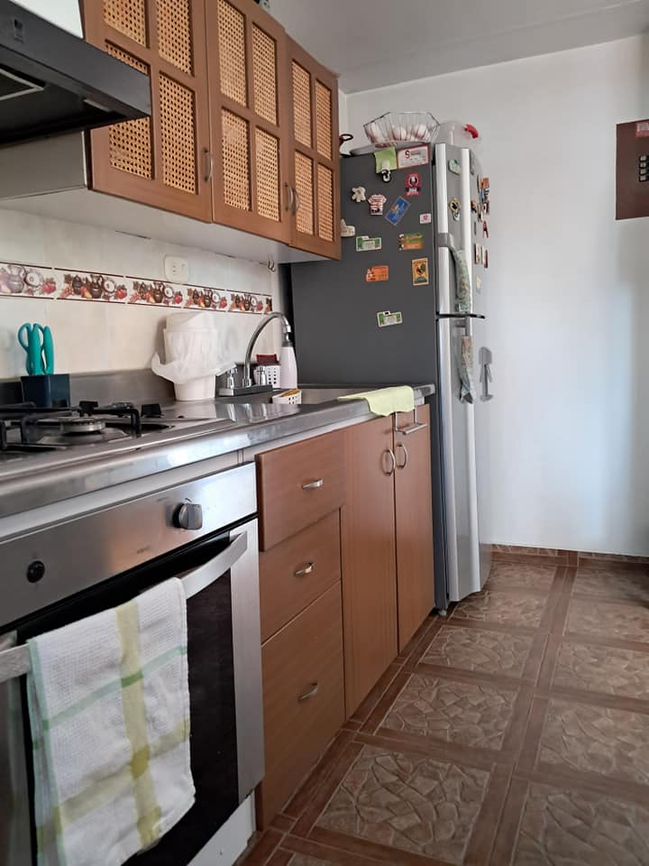 Apartamento en venta en Popular Modelo, Pereira · foto 2 de 9