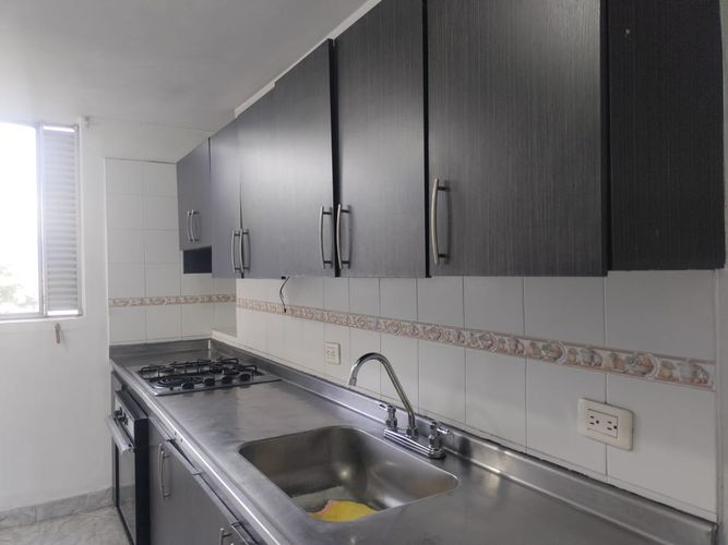 Apartamento de 3 alcobas en arriendo en El Poblado, Medellín, 106 m² · foto 4 de 16