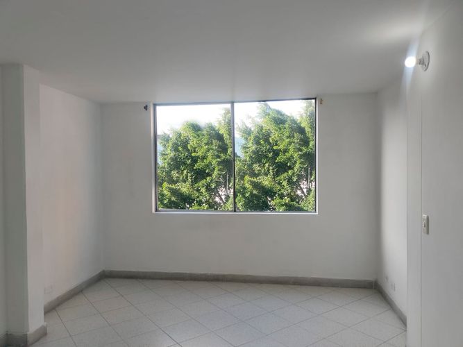 Apartamento de 3 alcobas en arriendo en El Poblado, Medellín, 106 m² · foto 13 de 16