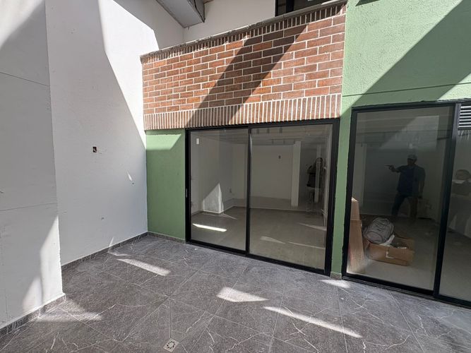 Apartamento de 1 alcoba en arriendo en Laureles, Medellín, 82 m² · foto 3 de 11