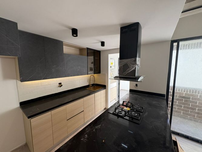 Apartamento de 2 alcobas en arriendo en Laureles, Medellín, 88 m² · foto 3 de 16