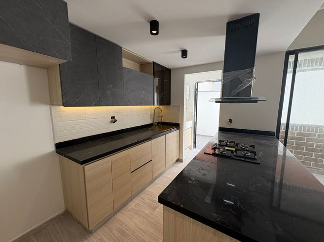 Apartamento de 2 alcobas en arriendo en Laureles, Medellín, 88 m² · foto 4 de 16