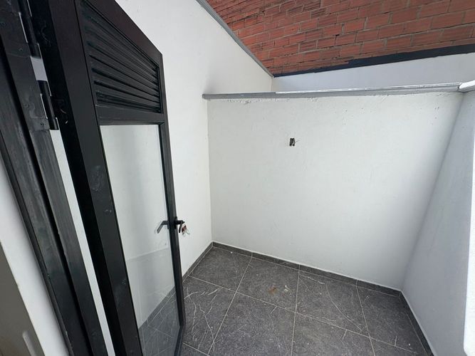 Apartamento de 2 alcobas en arriendo en Laureles, Medellín, 88 m² · foto 7 de 16