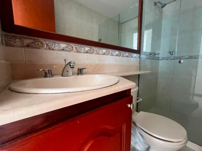 Apartamento de 3 alcobas en arriendo en El Poblado, Medellín, 73 m² · foto 12 de 12