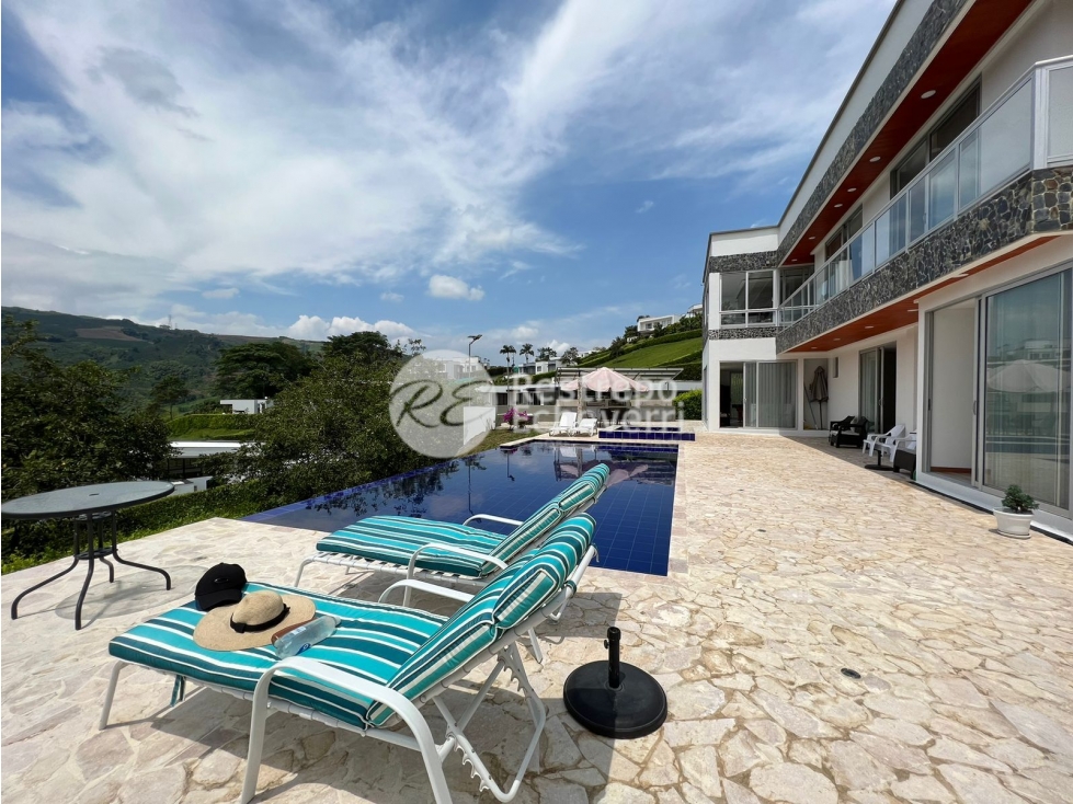 Casa en venta en El Rosario, Manizales · foto 2 de 24