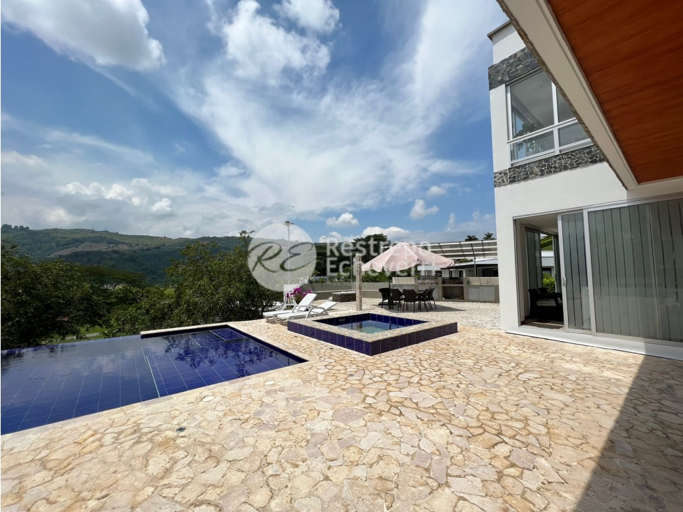 Casa en venta en El Rosario, Manizales · foto 3 de 24