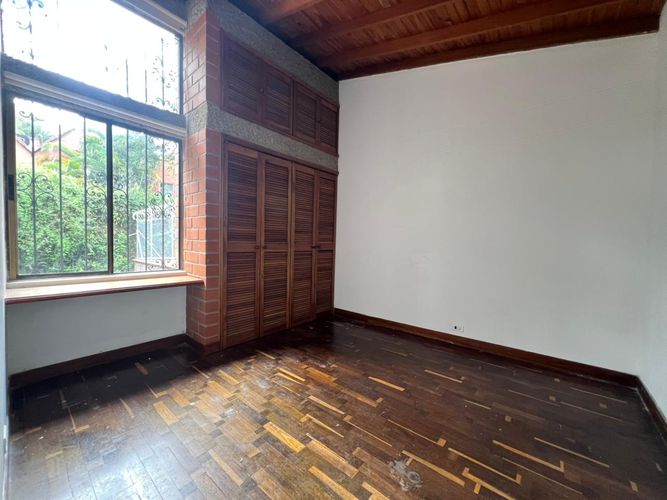 Casa de 3 alcobas en venta en Escobero, Envigado, 210 m² · foto 9 de 16