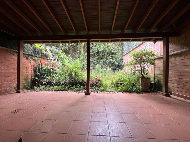 Casa de 3 alcobas en venta en Escobero, Envigado, 210 m² · foto 16 de 16