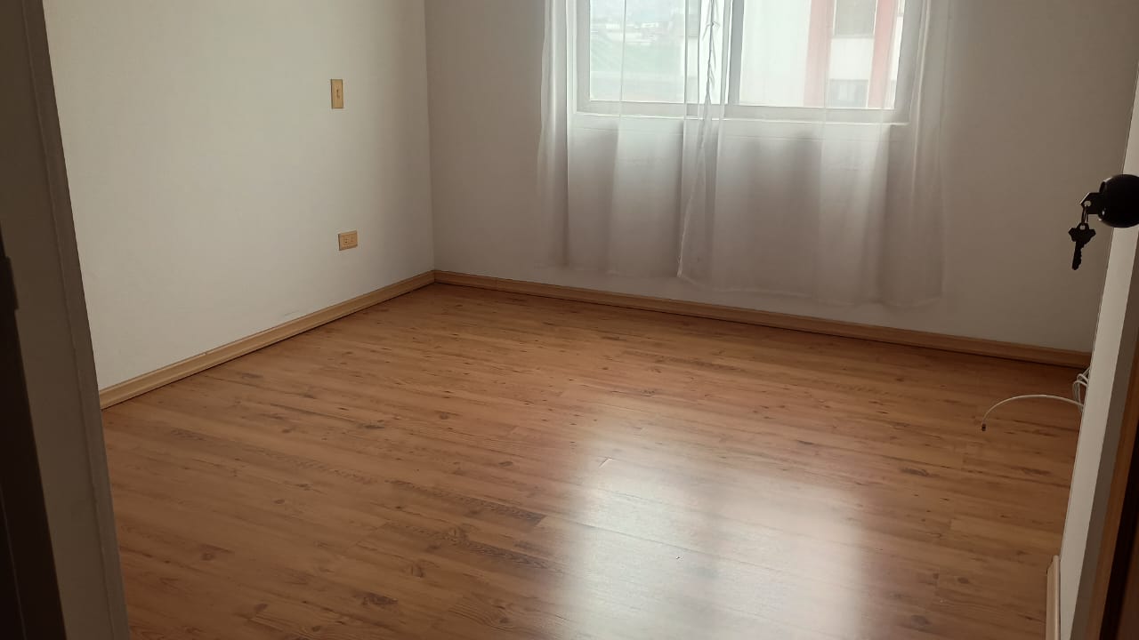 Apartamento en venta en Sector Plaza De Bolivar, Pereira · foto 4 de 22