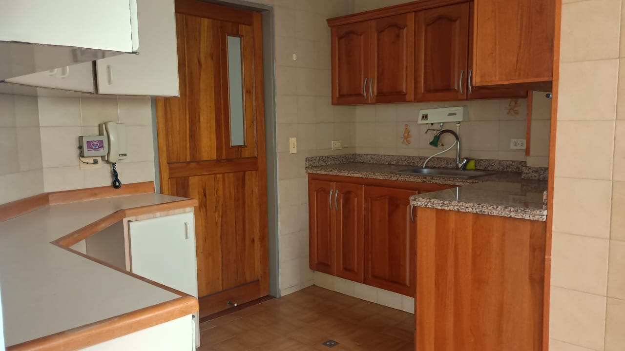 Apartamento en venta en Sector Plaza De Bolivar, Pereira · foto 14 de 22