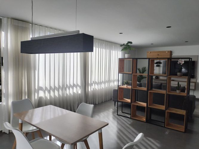 Apartamento de 1 alcoba en venta en El Poblado, Medellín, 84 m² · foto 5 de 13