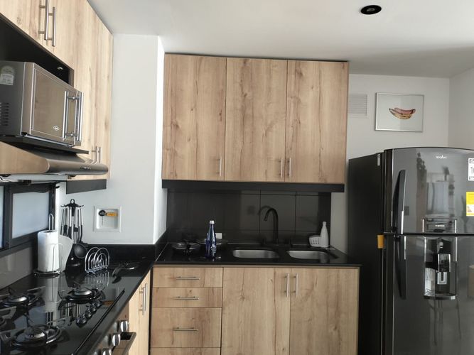 Apartamento de 1 alcoba en venta en El Poblado, Medellín, 84 m² · foto 7 de 13